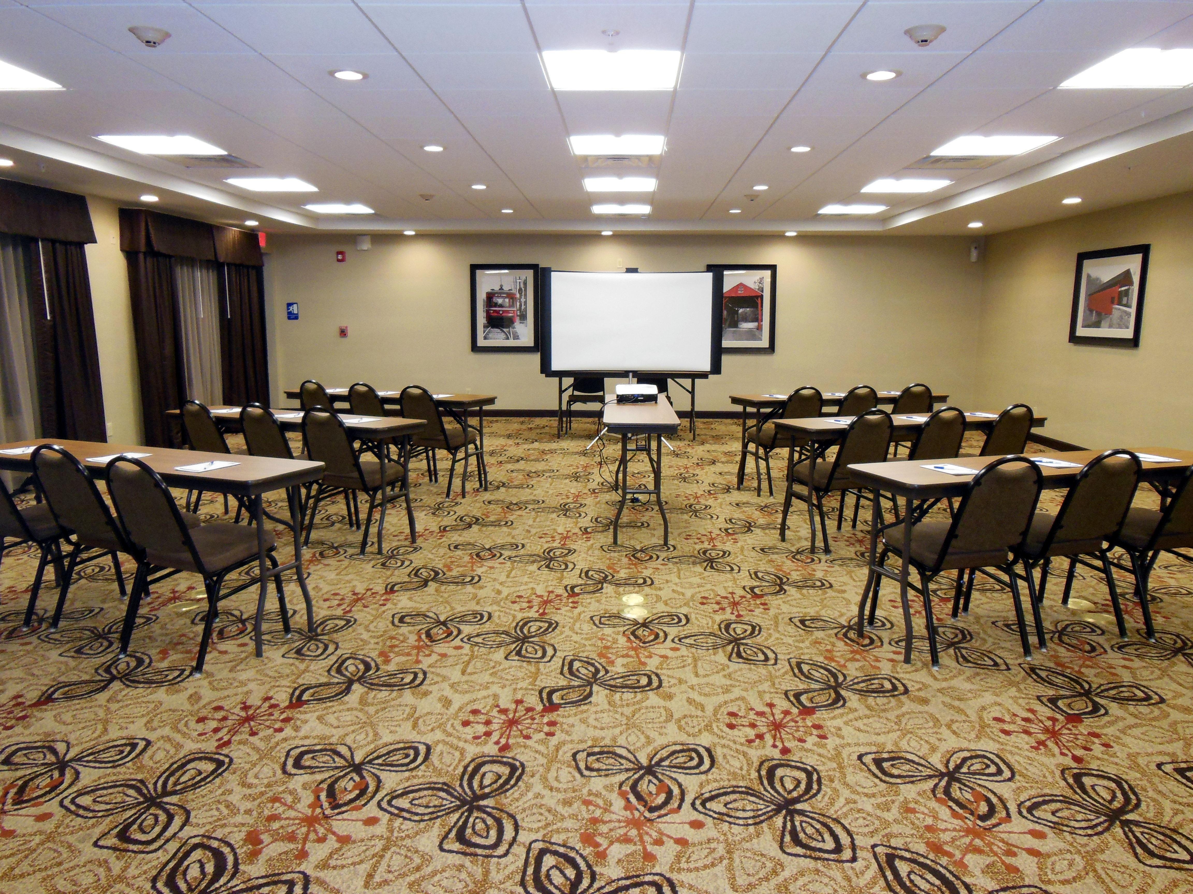 Holiday Inn Express & Suites Washington - Meadow Lands By Ihg Extérieur photo