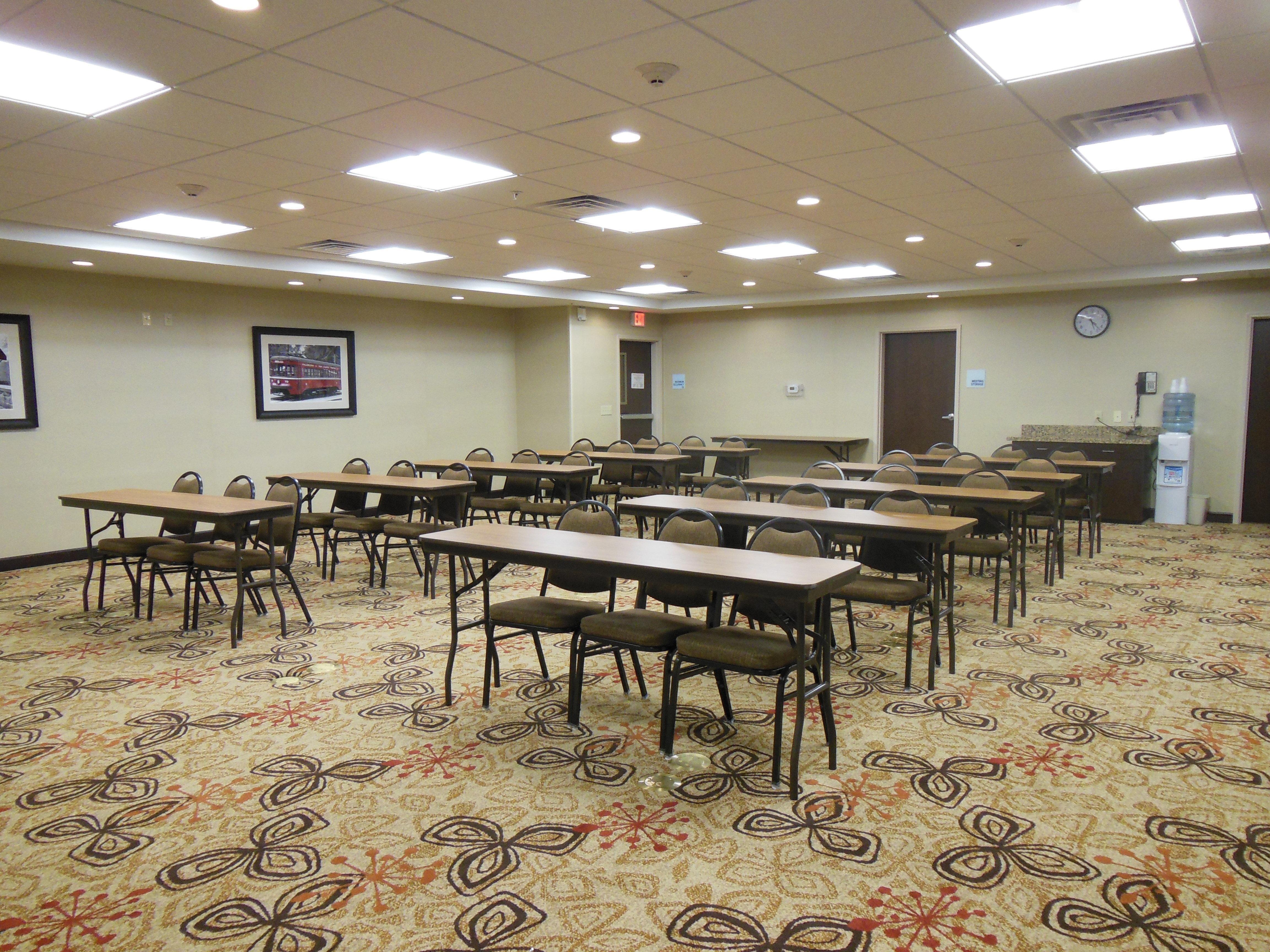 Holiday Inn Express & Suites Washington - Meadow Lands By Ihg Extérieur photo